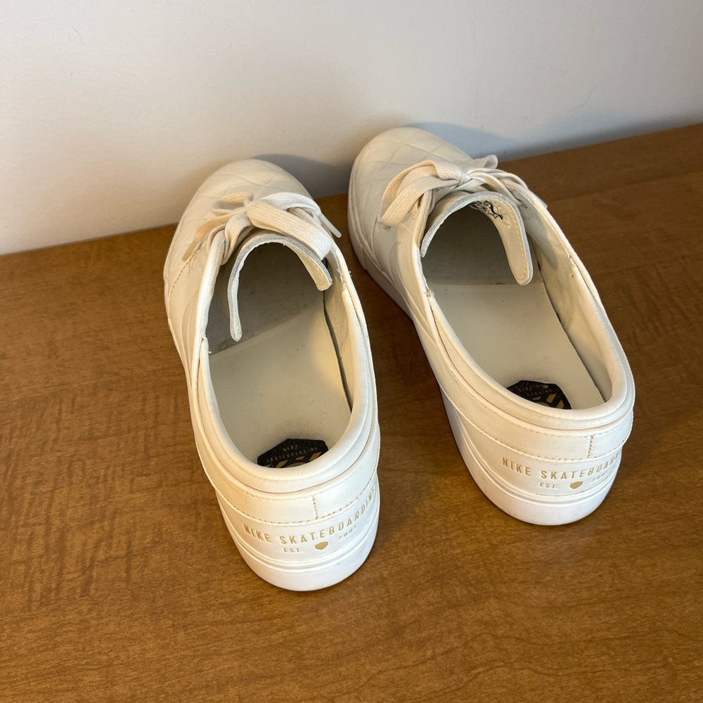 Men’s Nike SB Sneakers - Picture 6 of 12